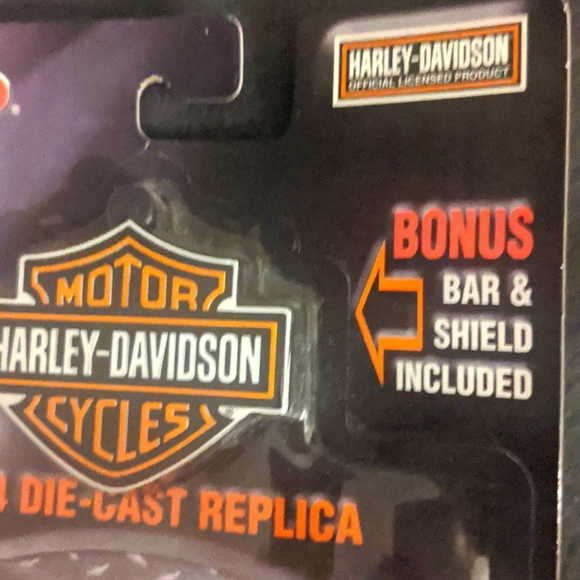 Harley Davidson Motorcycles 1:24 Die Cast Replica - Picture 6 of 7